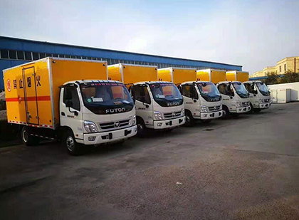 多文镇爆破器材运输车